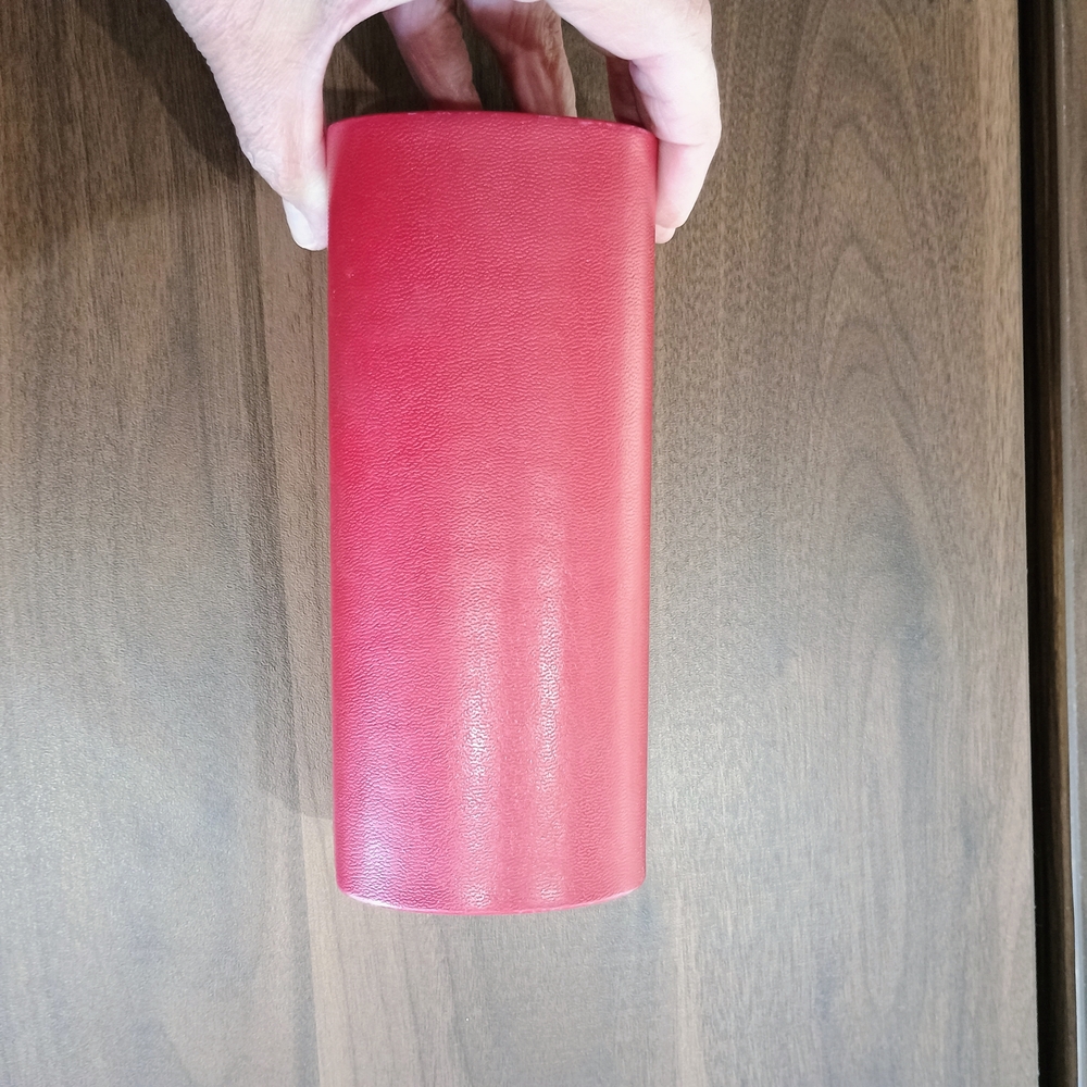 Valentino Maroon Sunglasses Case With Magnetic Snap - Picture 3 of 4